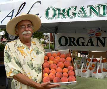 Palisade Peaches from Aloha Organic Fruit